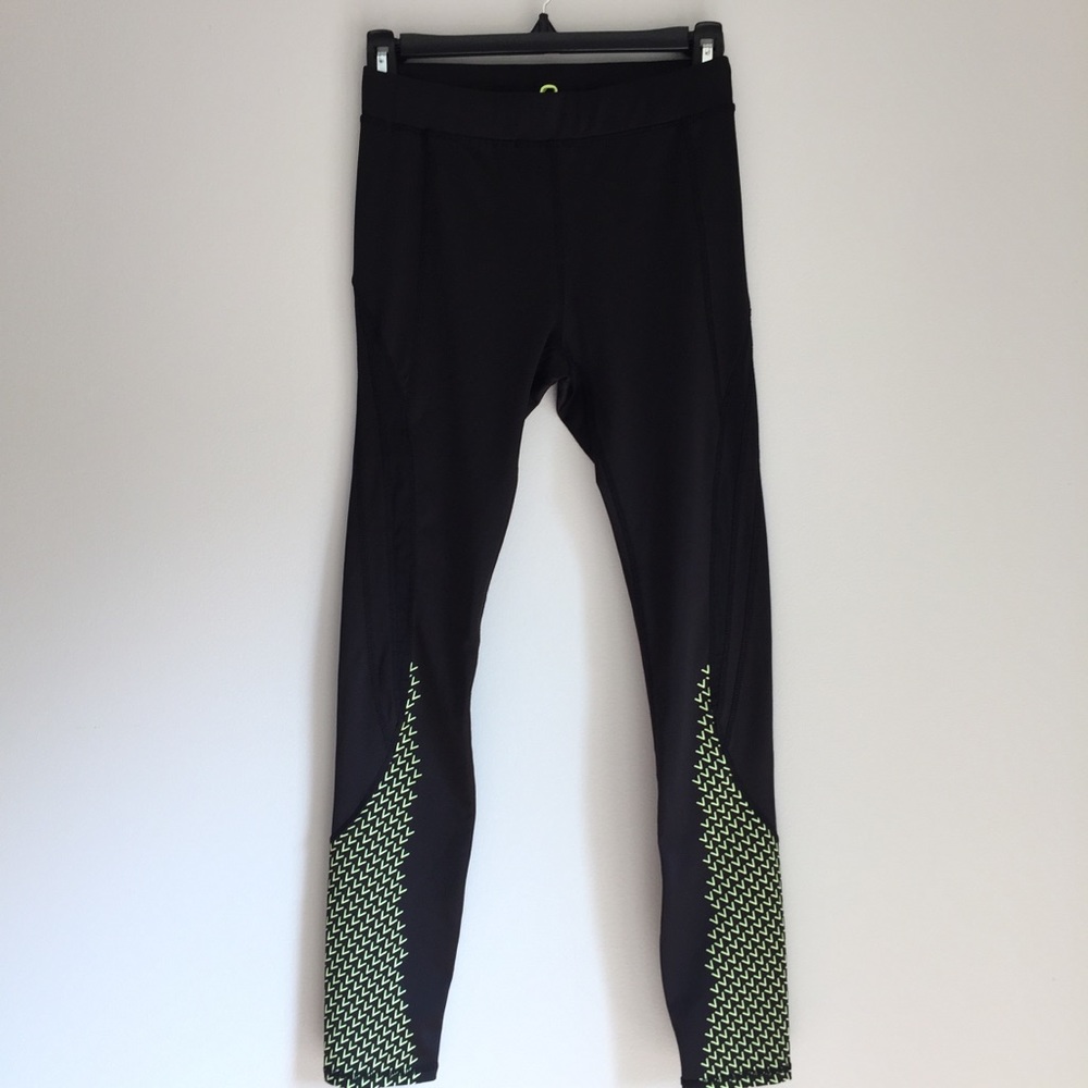 Like New Kyodan Workout Leggings in Black w neon print Small